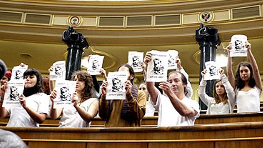 Moratinos reúne a los partidos para pedir a Haidar que deje la huelga de hambre