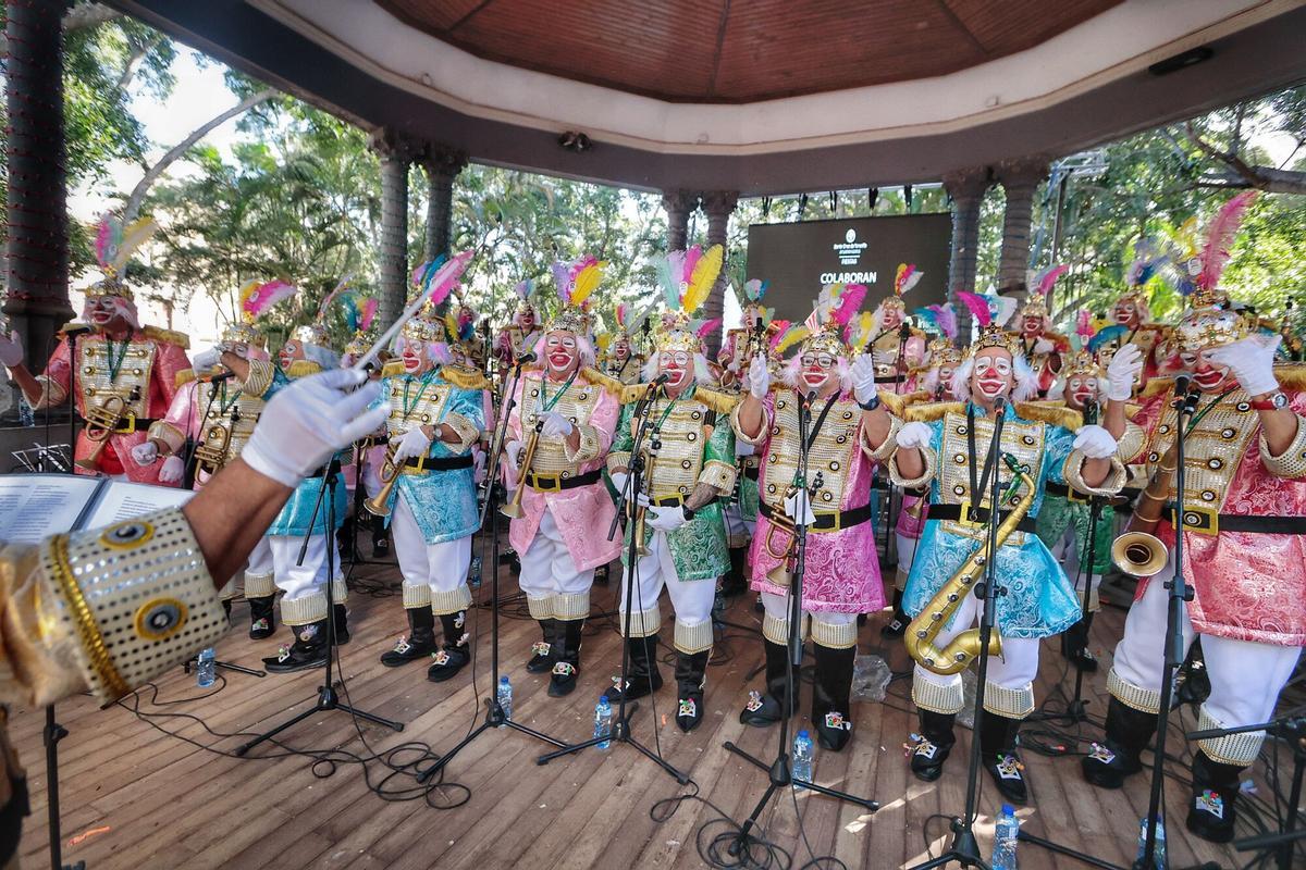 Carnaval de día. Los Fregolinos y Ni fú Ni fa