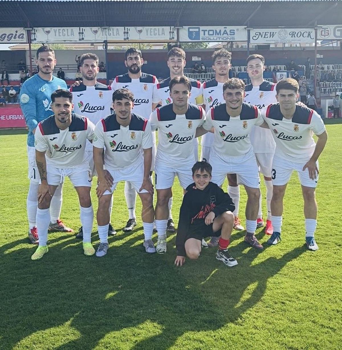 Alineación Santa Cruz en Yecla