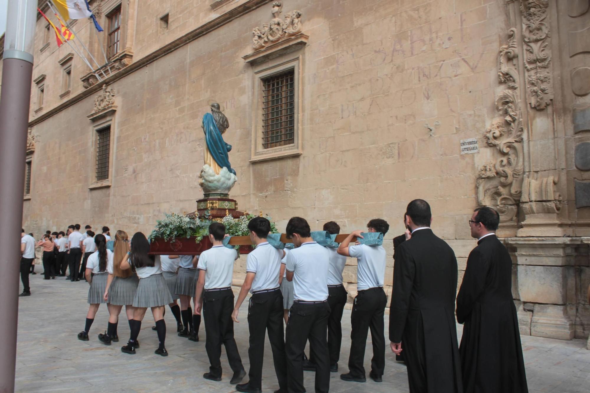 Romería desde el Colegio Santo Domingo de Orihuela al Santuario de Nuestra Señora de Monserrate