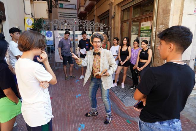 Visita guiada de los alumnos del Colegio Prácticas nº1 para dar a conocer la riqueza del edificio