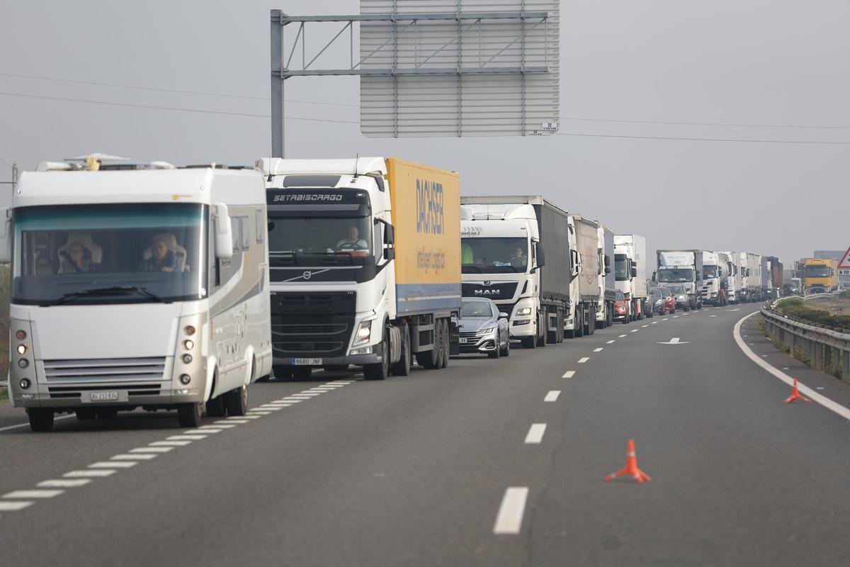 Accidente múltiple en la AP-7 en Castellón