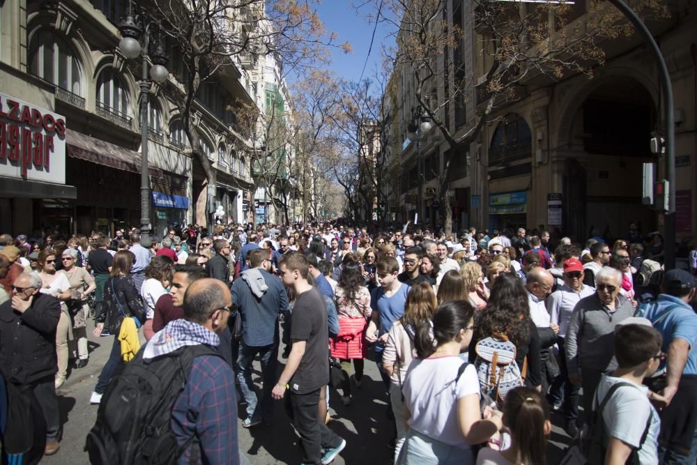 Búscate en la mascletà del 18 de marzo