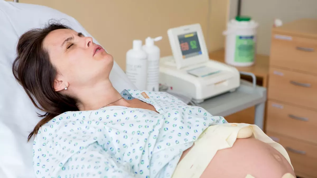 Una anestesista indignada: &quot;Así entendéis cómo me pongo cuando alguien cuestiona que una mujer quiera la epidural&quot;