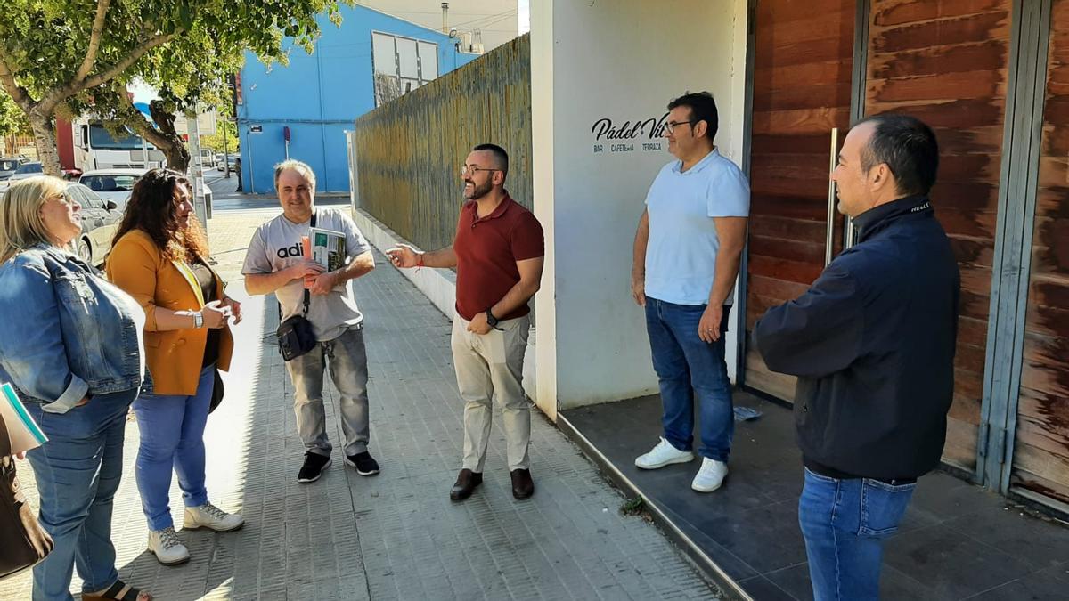 El alcalde Benlloch avanzó en noviembre al vecindario del barrio del Crist del Calvari el proyecto a realizar.