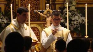 Així és el capellà aragonès que va presidir l’acte antisemita de la División Azul