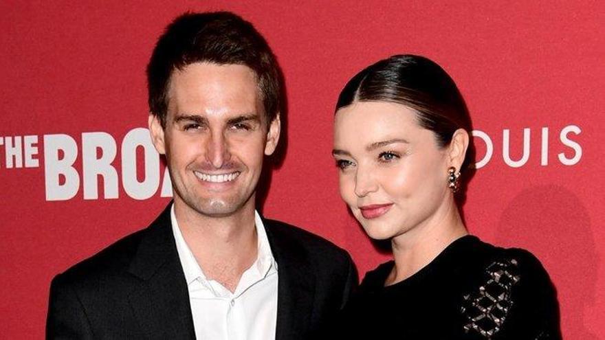 Miranda Kerr da a luz a su tercer hijo, Myles