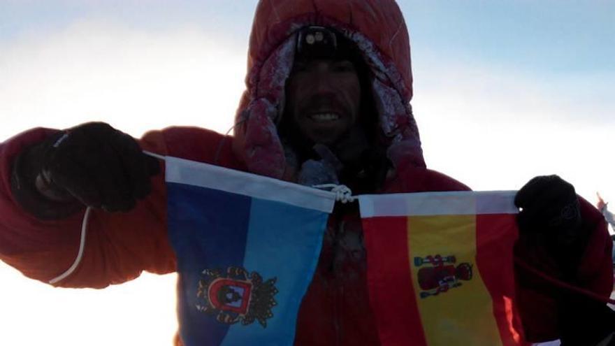 Miguel Madrid López: &quot;Hay mucho imprudente en el Everest&quot;