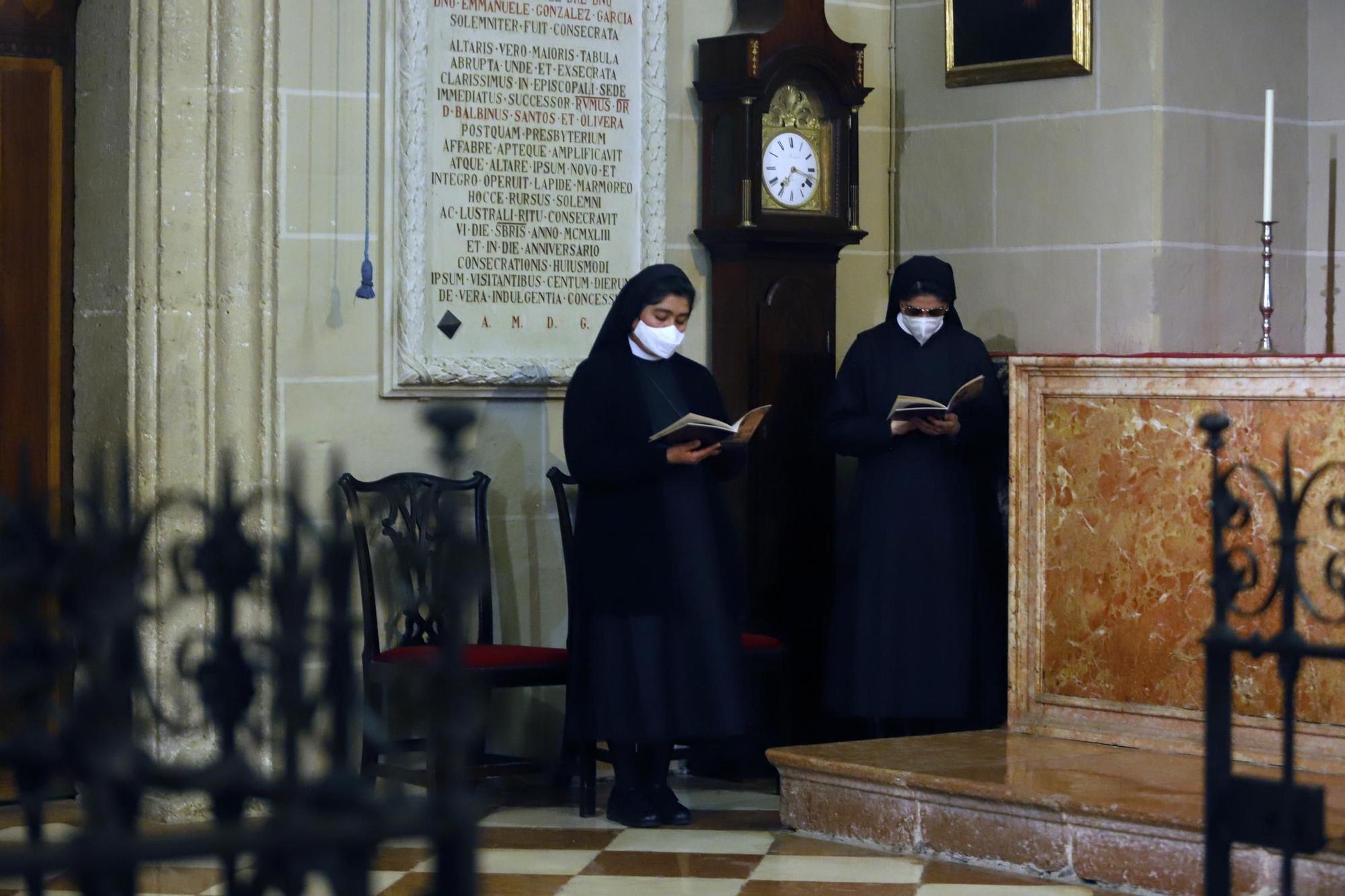 El Cristo de la Salud preside el vía crucis del primer viernes de Cuaresma en Málaga