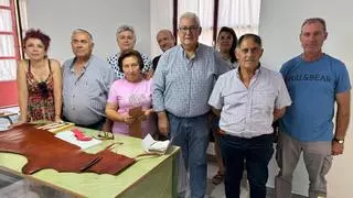El maestro artesano Joaquín Berral imparte en Montilla un taller de guarnicionería tradicional