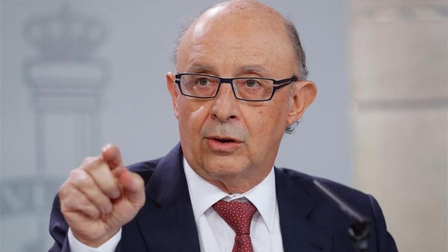 Montoro anuncia pleno empleo en Aragón en un plazo de tres años