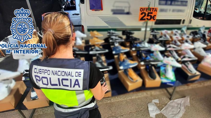 Detenidos en Benidorm por falsificar marcas de lujo y venderlas en un conocido mercadillo