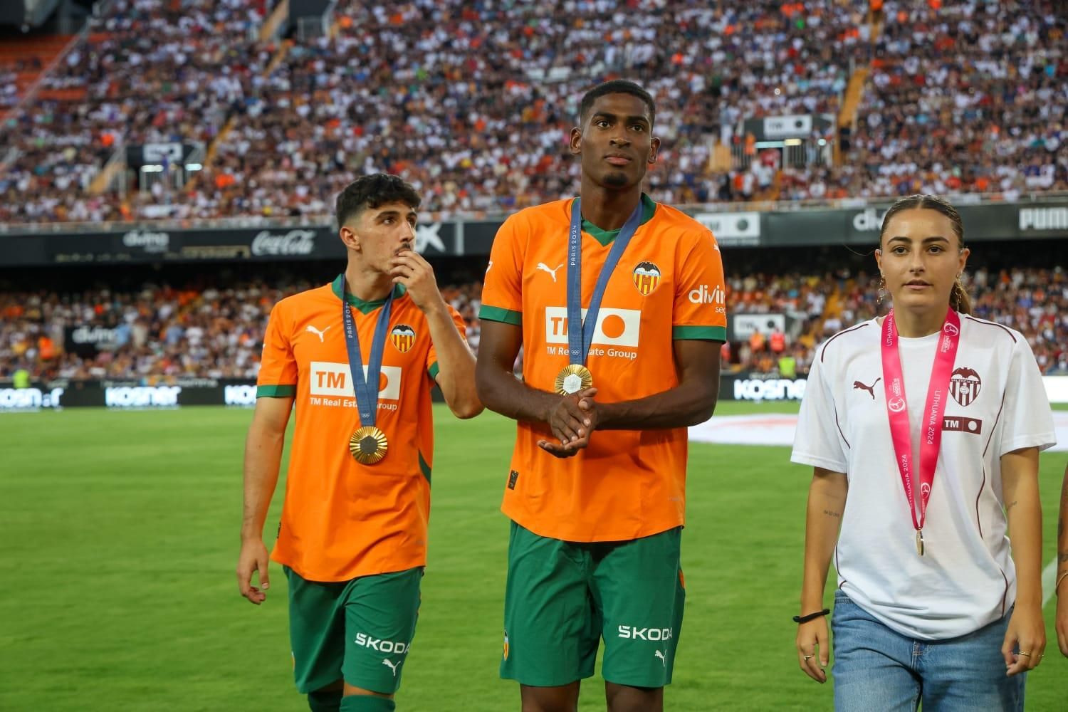 Las imágenes del Trofeu Taronja entre el Valencia CF y el Eintracht de Frankfurt