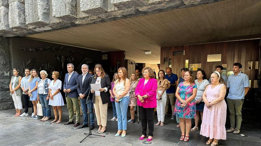 The Canary Islands show their rejection of the sexist murder of Tenerife