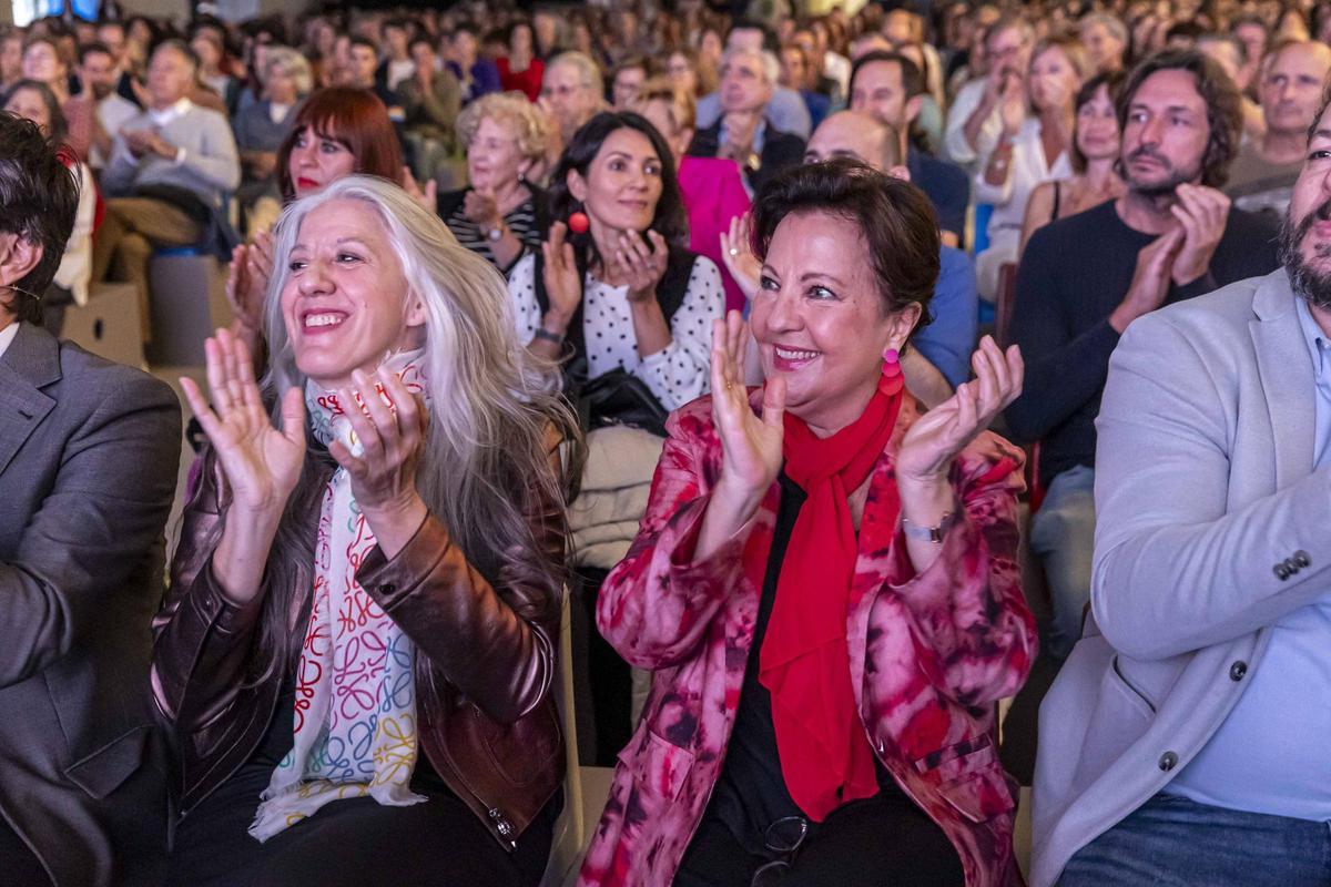 EN IMÁGENES: Las premios "Princesa" María Pagés y Carmen Linares protagonizan la presentación del documental sobre flamenco en La Vega EN IMÁGENES: Las premios "Princesa" María Pagés y Carmen Linares protagonizan la presentación del documental sobre flamenco en La Vega