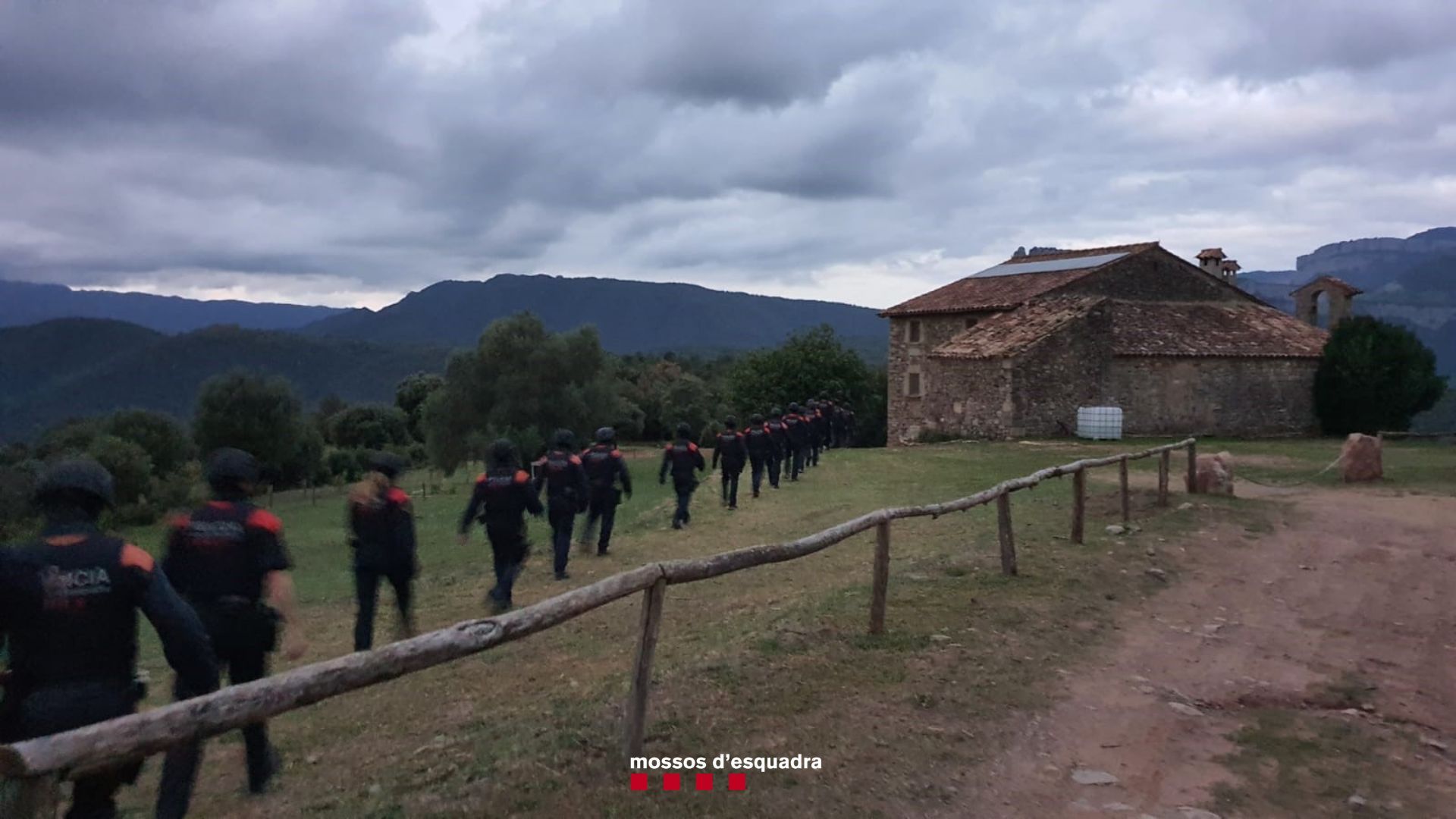 Detenen sis homes a Susqueda que vivien al bosc per cultivar i protegir un gran cultiu de marihuana