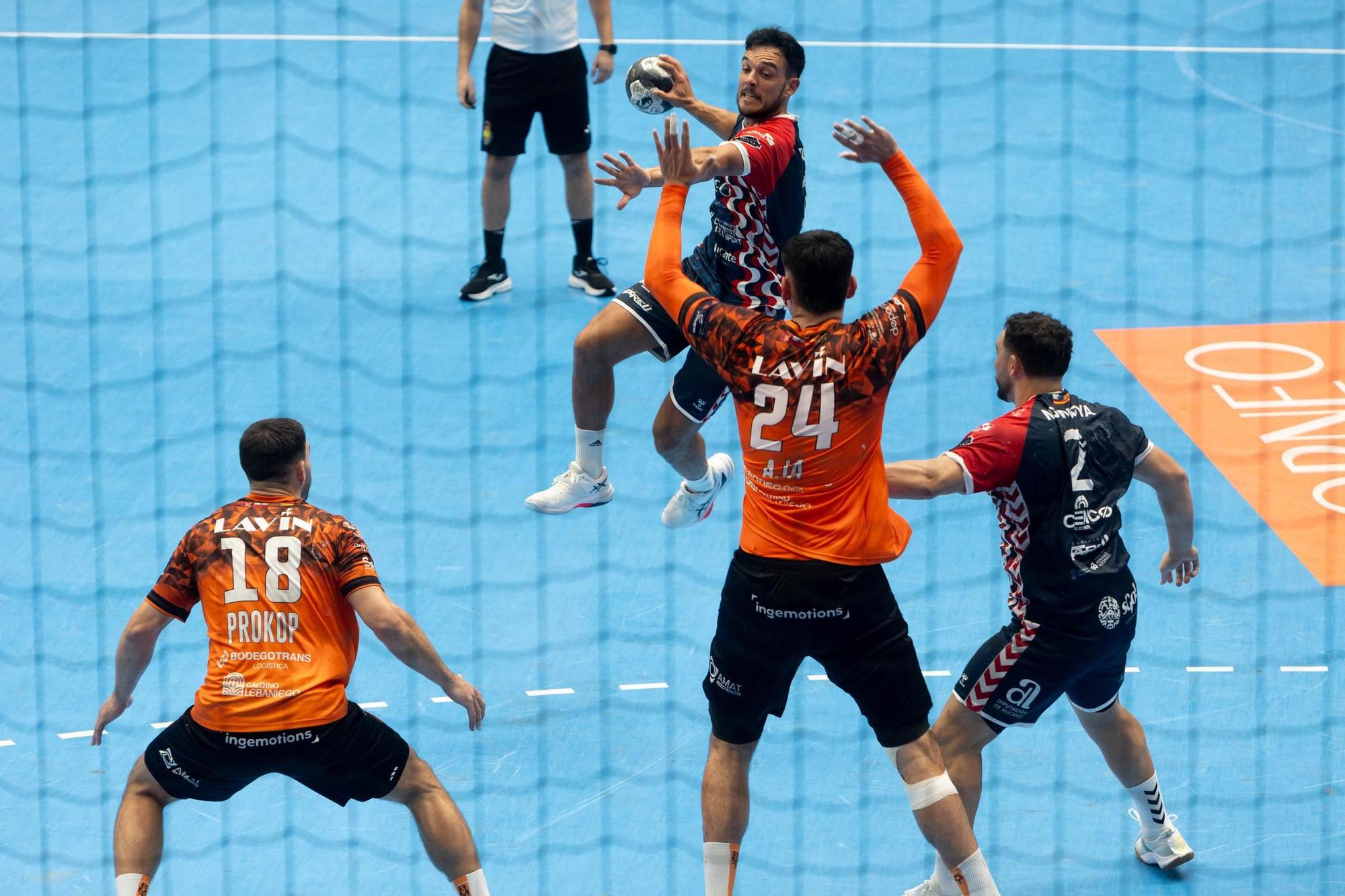 Tropiezo del Eon Horneo frente al Torrelavega