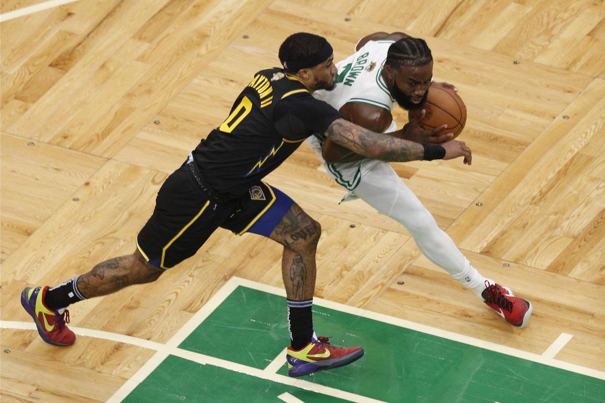 Boston derrota els Warriors amb un gran joc d’equip