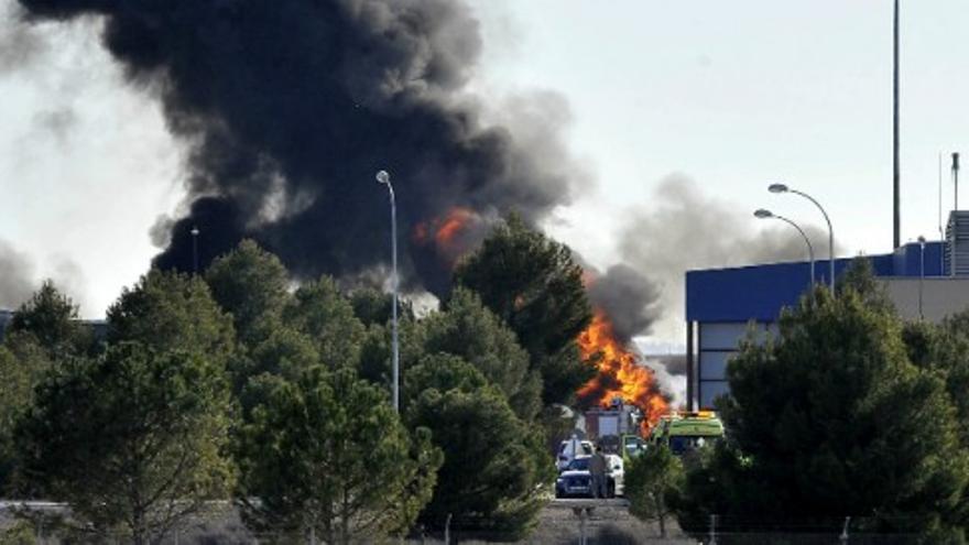 Diez muertos y 13 heridos al estrellarse un F-16 griego en Albacete