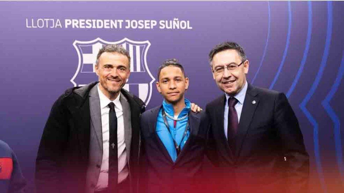 Anthony Borges, junto al presidente Bartomeu y Luis Enrique