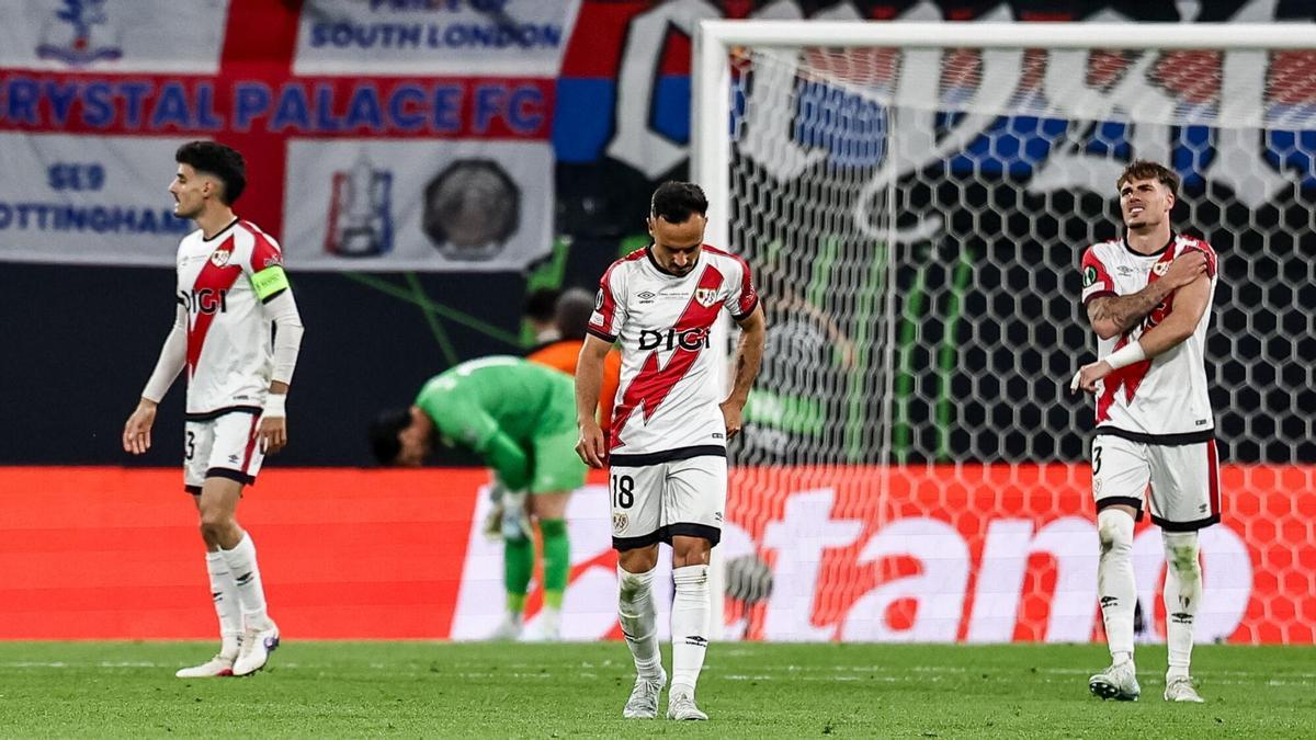 El Crystal Palace le rompe el corazón al Rayo en la final de la Conference
