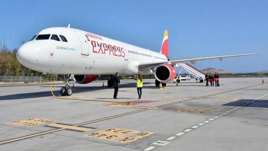 Iberia Express retomará este verano la conexión de Asturias con Gran Canaria