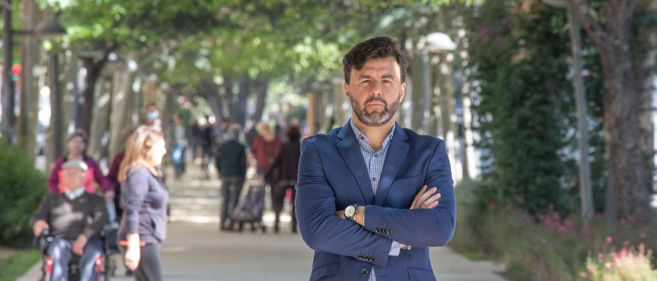 El vicealcalde José Aix, en Los Andenes de la avenida Teodomiro