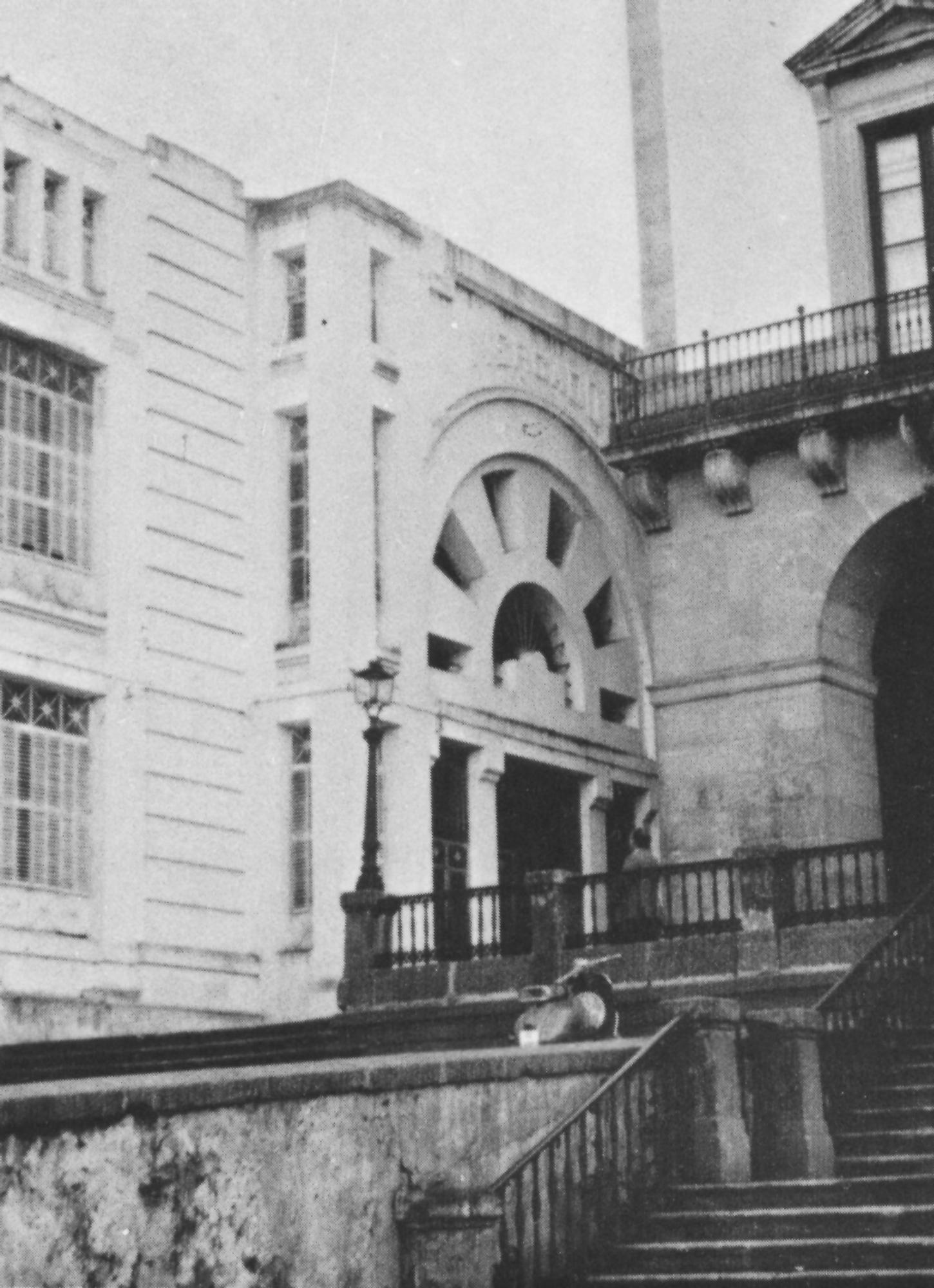 Fachada del mercado del Foro de los Balbos, levantado en 1931.