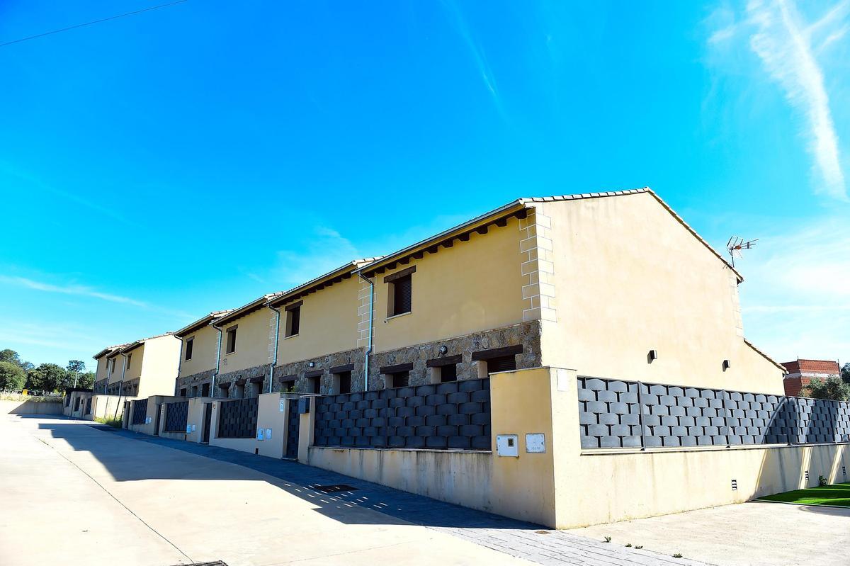 Fotogalería | El tirón de la vivienda nueva en Oliva de Plasencia Fotogalería | El tirón de la vivienda nueva en Oliva de Plasencia