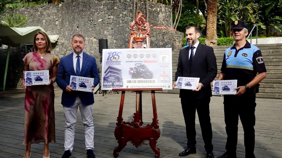 Presentación del décimo de la Policía Local.