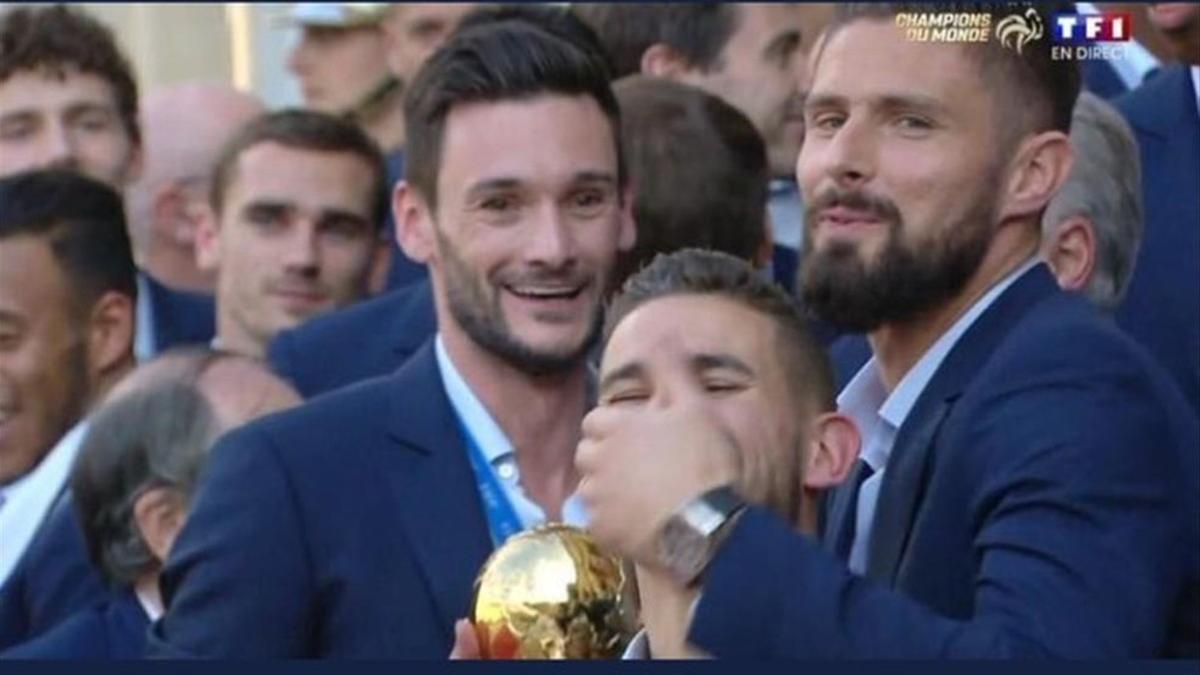 Lucas Hernández, Olivier Giroud y Hugo Lloris, en la celebración del Mundial