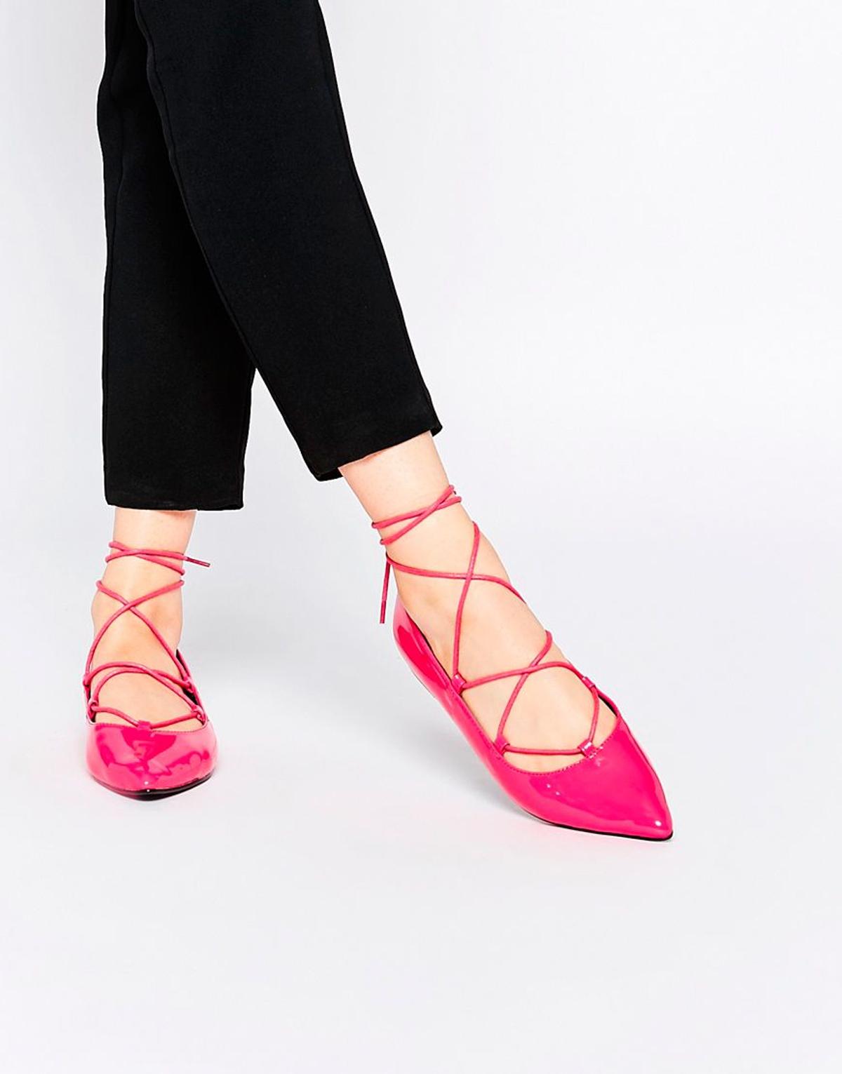 Bailarinas con cordones de Asos en rosa fucsia