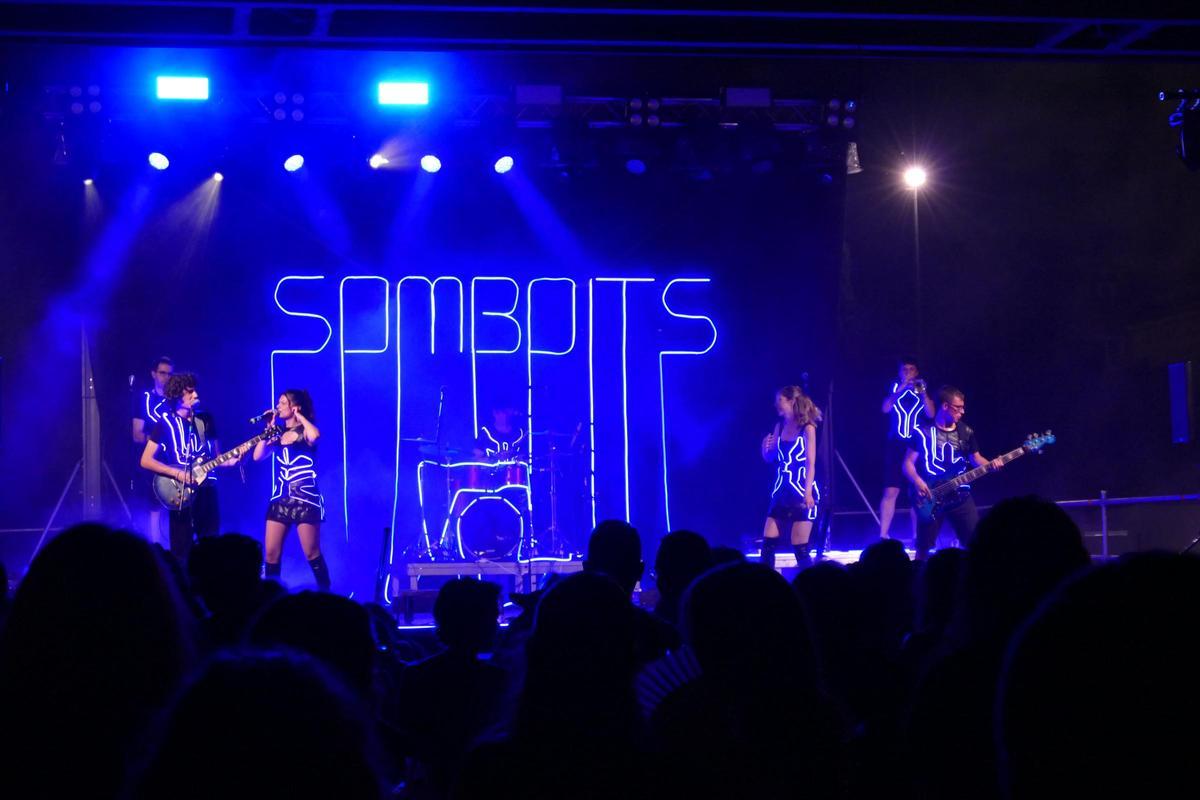 EN IMATGES | El nou show de Somboits tanca els concerts de les Festes de Sant Pere de Figueres EN IMATGES | El nou show de Somboits tanca els concerts de les Festes de Sant Pere de Figueres