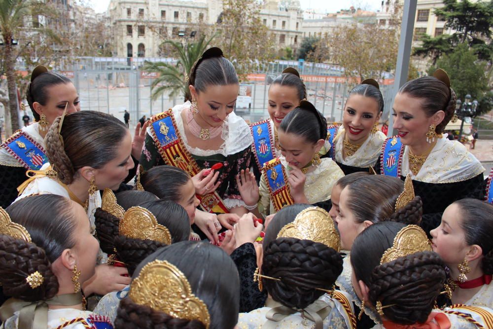 Fallas 2018 - Palco del día 2: cumpleaños de Rocío Gil