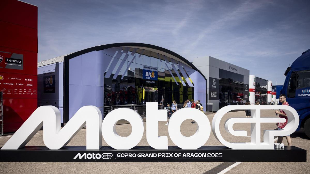 MUNDIAL DE MOTOCICLISMO | Más de 10 millones, una historia repetida y un golpe de suerte: los entresijos de la continuidad de Motorland en MotoGP