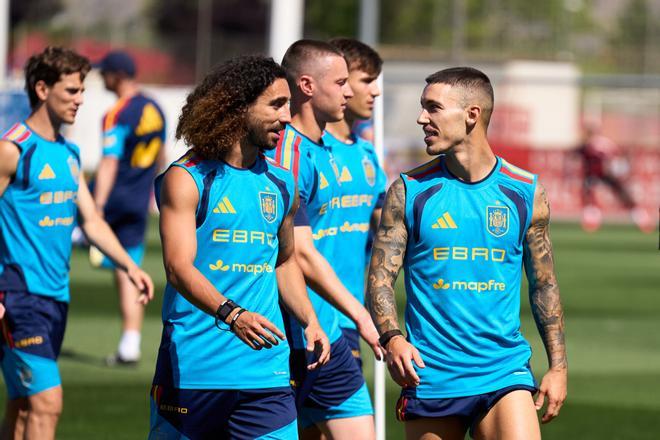 Grimaldo ficha por el Atlético: tercer jugador de España que cambia de equipo durante el Mundial