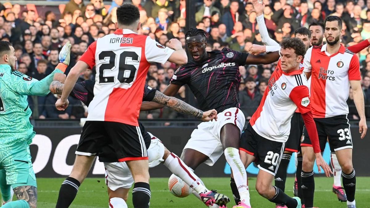 Resumen, goles y highlights del Feyenoord 1- 0 Roma de la ida de cuartos de final de la Europa League