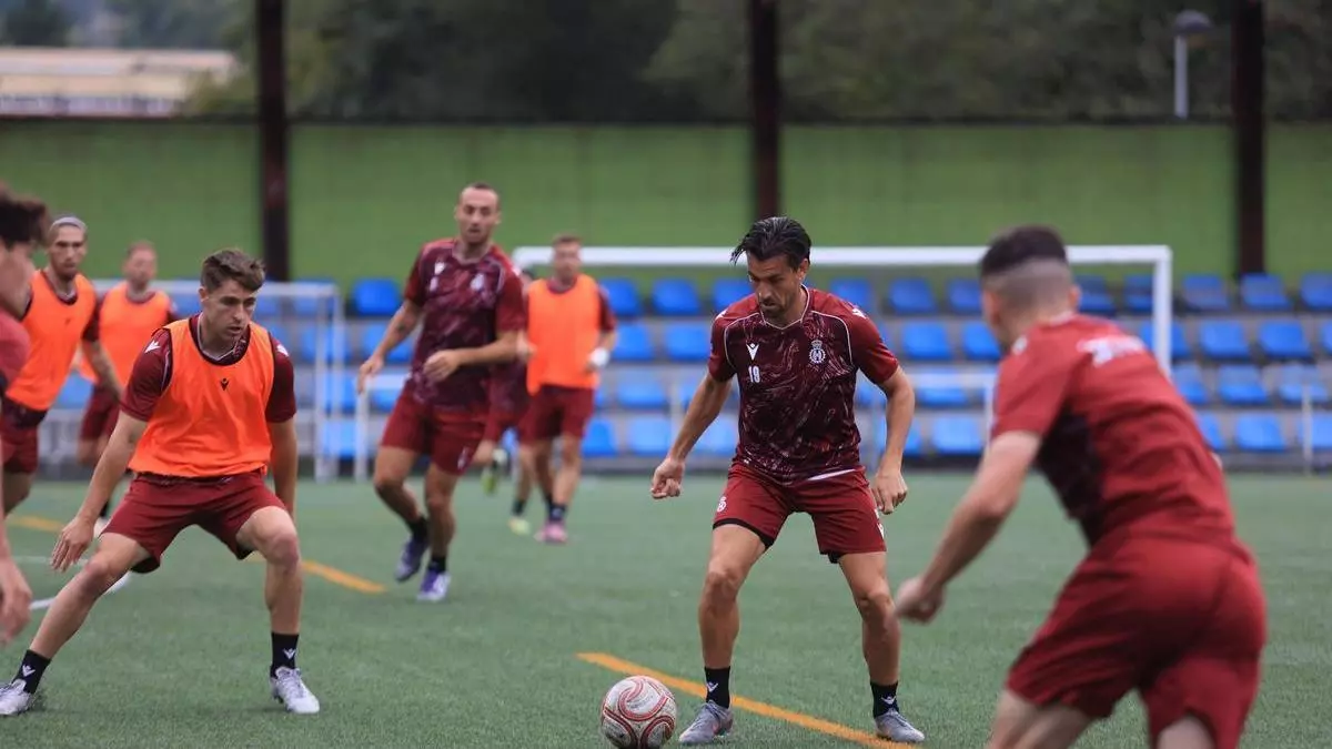 El Avilés, ante confirmar sus buenas sensaciones ante un rival inédito en su historia: la previa y el posible once blanquiazul