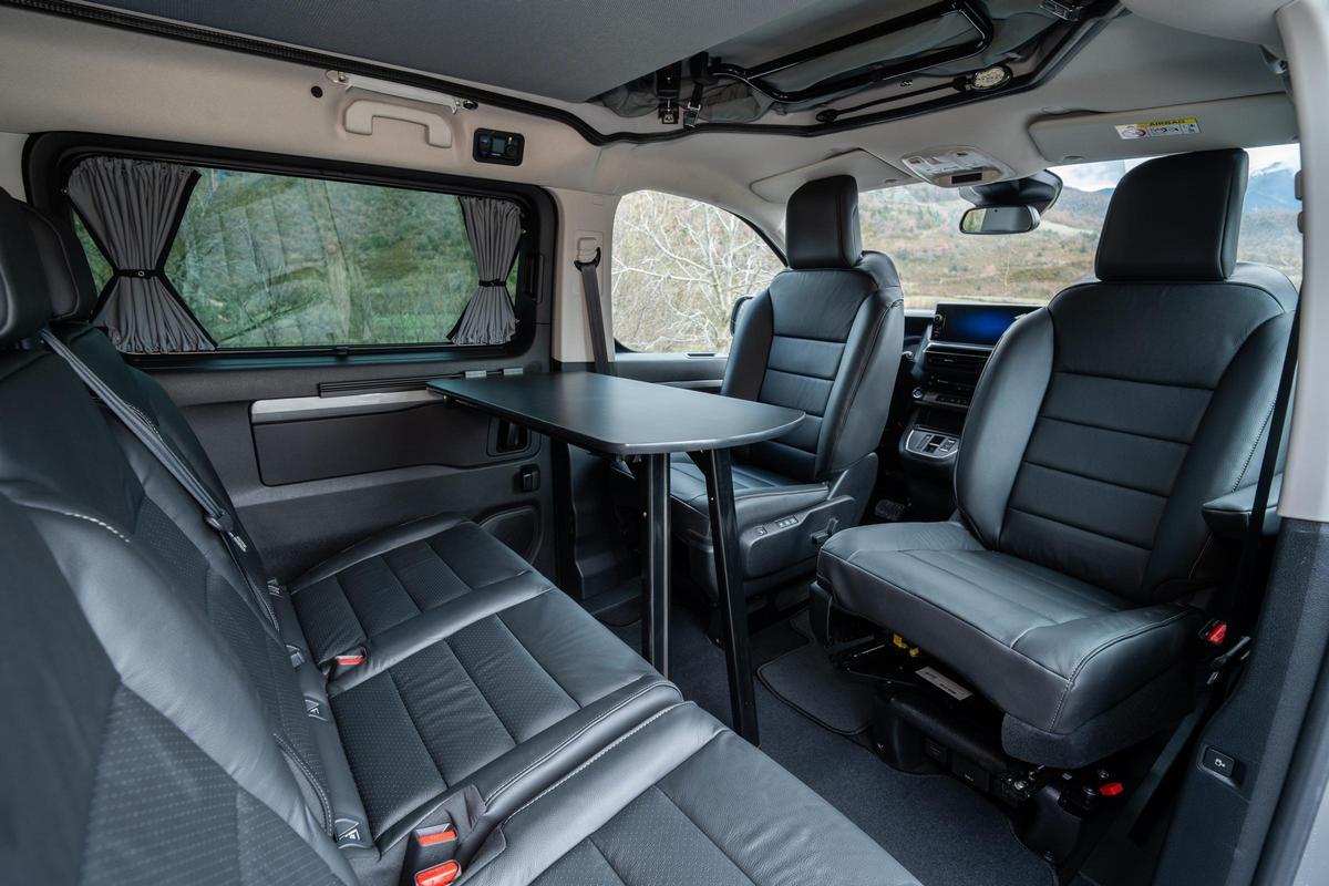 El Opel Zafira by Tinkervan ofrece un interior altamente configurable