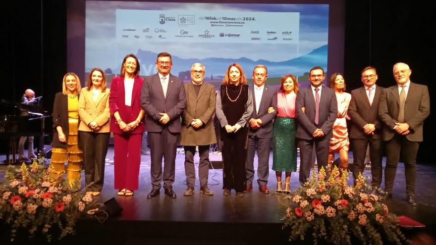 La floración de Cieza se viste de largo en el Teatro Capitol