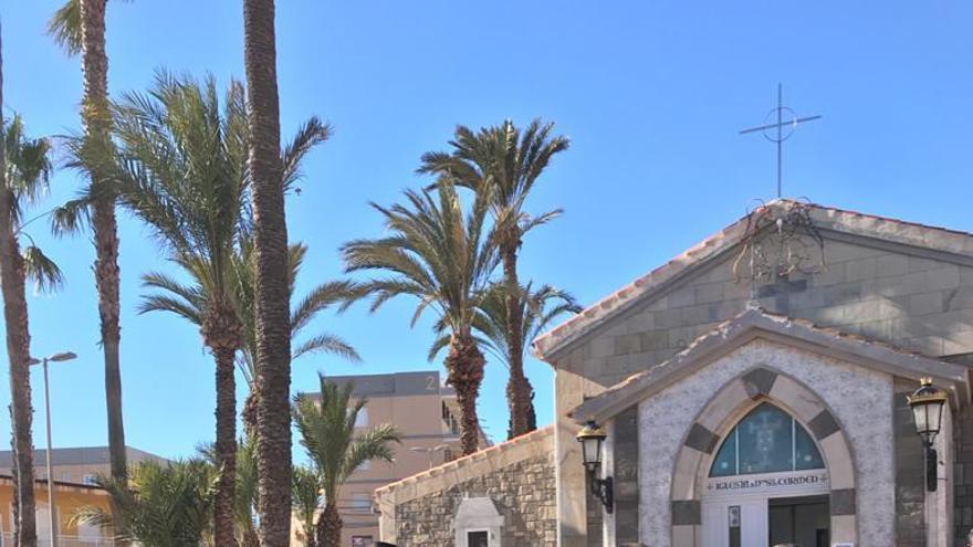 Protestas contra el párroco de la Iglesia de los Urrutias