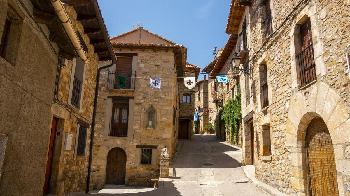 Es uno de los pueblos más bonitos, desconocidos y curiosos de Teruel