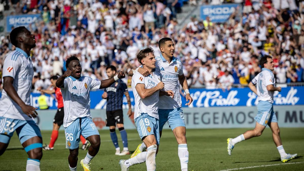 Dani Gómez, jugador del Real Zaragoza: "No podemos hacer tanto por remontar y en una desconexión lo tiramos"
