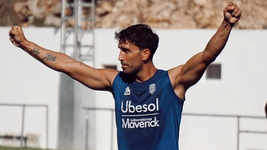 Frangi ha renovado como entrenador del Atzeneta UE.