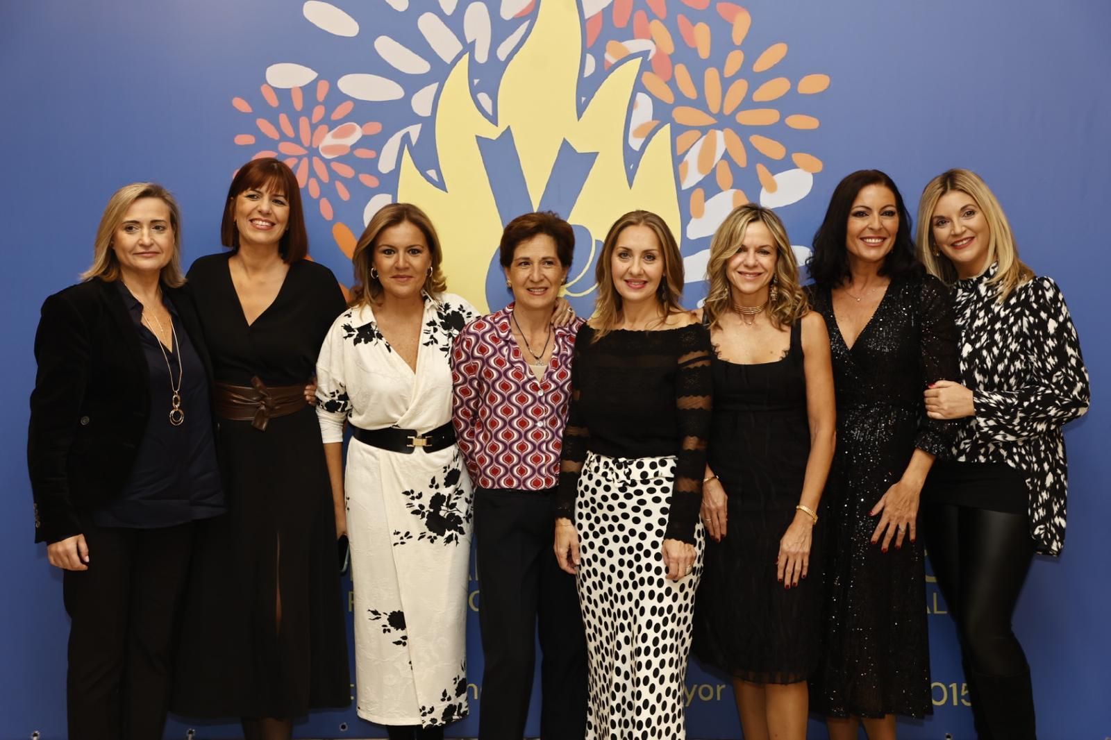 Esplendor de las Fallas en la Cena de Cortes 2023