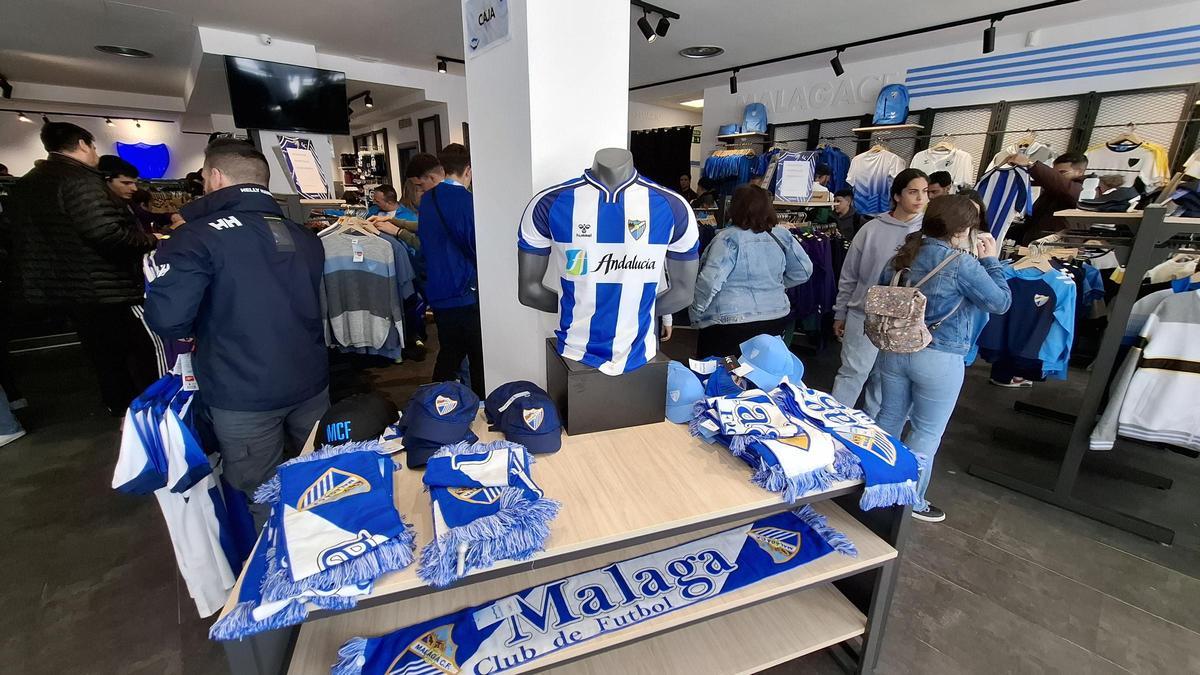 La tienda de La Rosaleda era la única hasta la llegada de la nueva apertura.