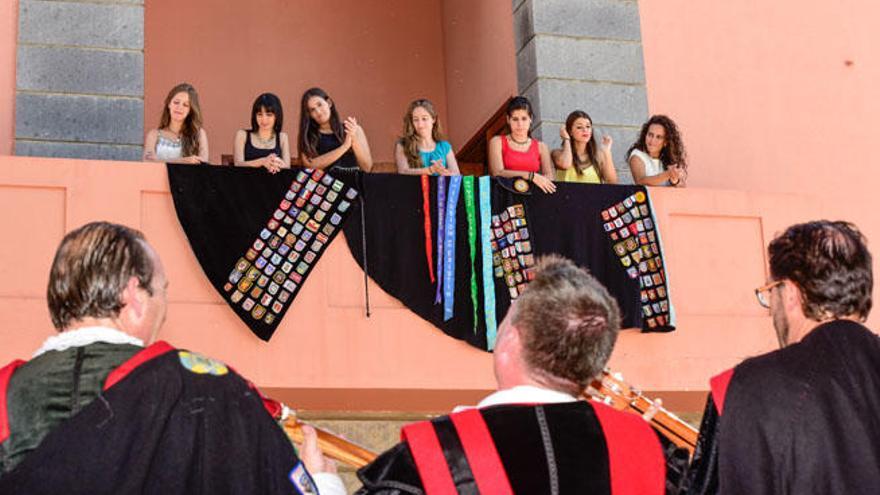 Paola Martel, Laura Alonso, Teresa Cruz, Alba Sánchez, Desireé de La Guardia, Laura Medina y Cristian Pérez.