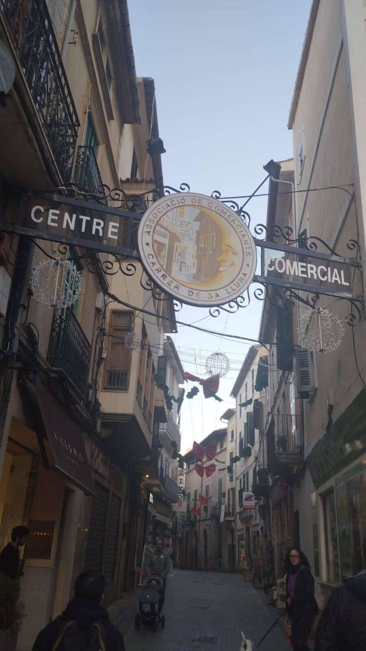 El logo de la Associació de Comerciants del Carrer de sa Lluna de Sóller.