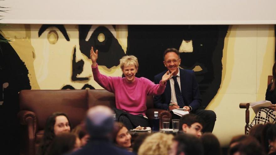 Premios Princesa | Siri Hustvedt contesta a las preguntas sobre literatura y actualidad que le formulan alumnos de ESO y bachillerato