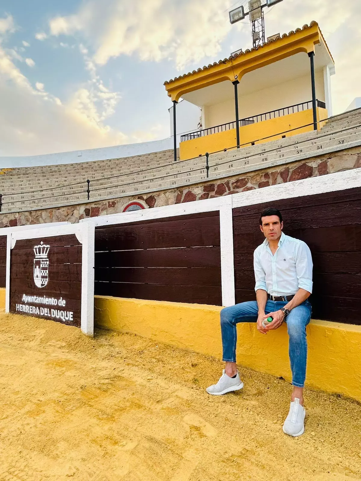 Directo | Corrida de toros en Herrera del Duque con Escribano, Perera y de Justo